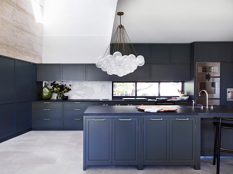 Navy blue in all the right places - The Village House by Luigi Rosselli Architects on Houzz. Interior Design by Decus Interiors