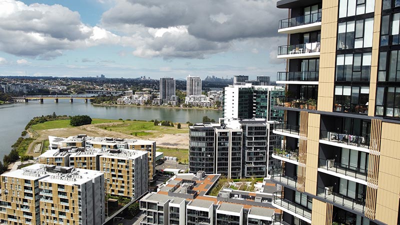 National property market sheds a quarter of its earlier gains